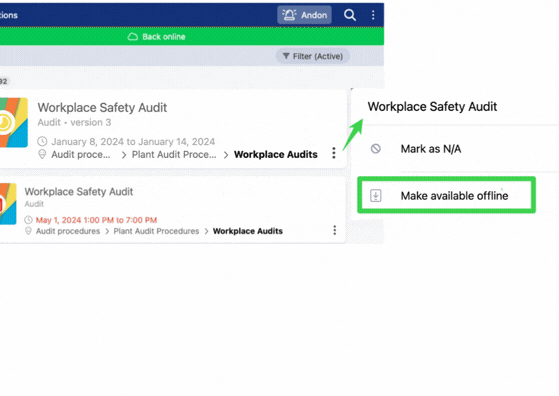 Opérateur complétant un audit hors ligne sur un appareil avec synchronisation au retour de la connectivité.